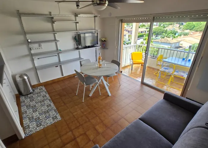 Et Centre سانت ماكسيم