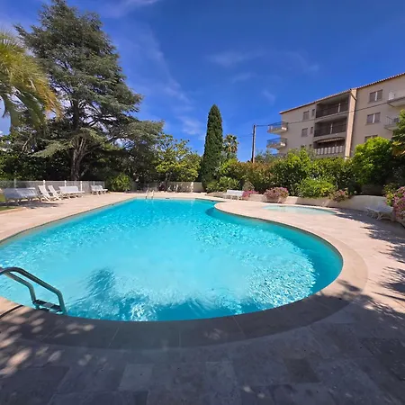 Et Centre Apartment Sainte-Maxime