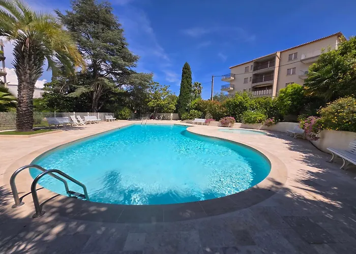 Et Centre Apartamento Sainte-Maxime